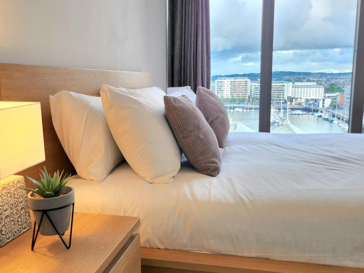 Pass The Keys Stunning Penthouse With Balcony Sunset Views Lägenhet Belfast Exteriör bild