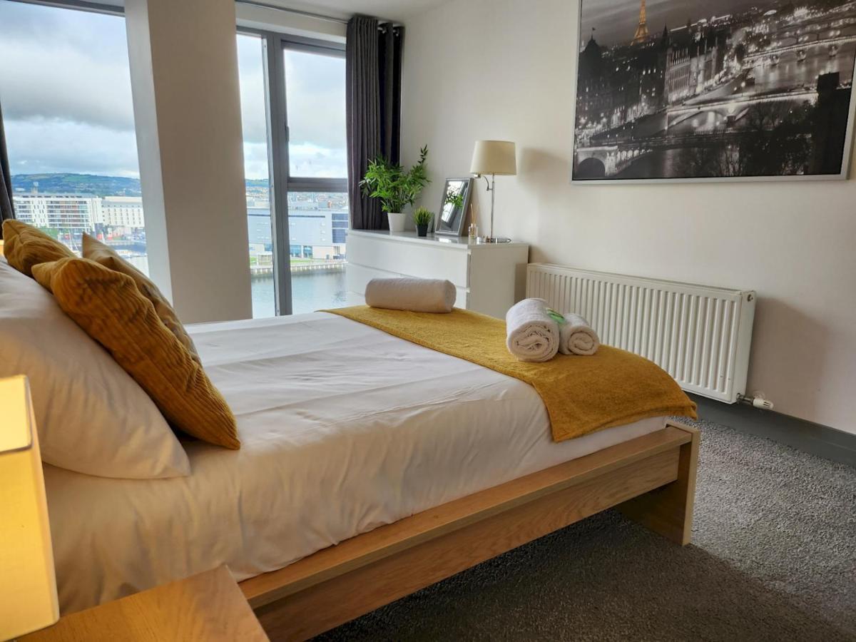 Pass The Keys Stunning Penthouse With Balcony Sunset Views Lägenhet Belfast Exteriör bild