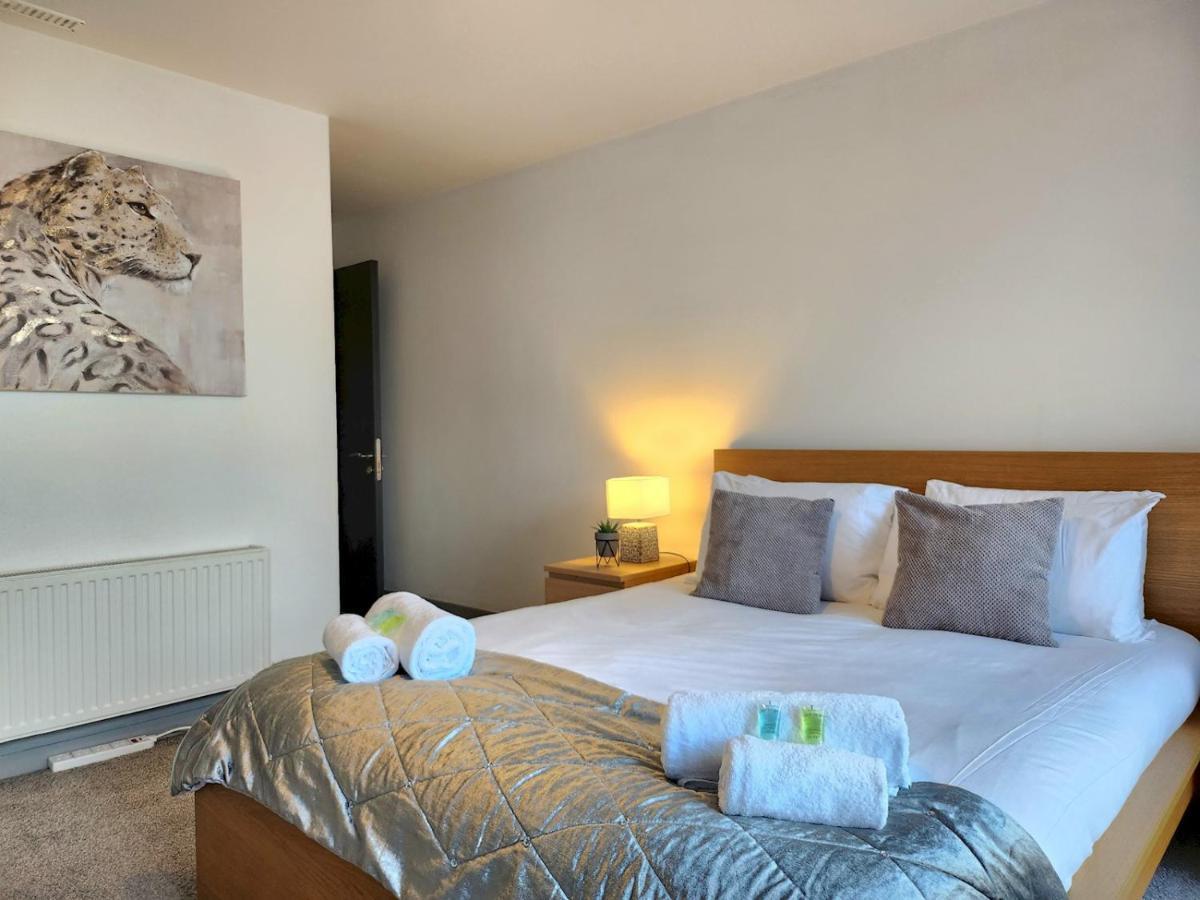 Pass The Keys Stunning Penthouse With Balcony Sunset Views Lägenhet Belfast Exteriör bild